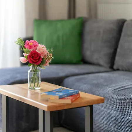 Апартаменты Stylish & Comfy Garbary With Parking By Renters