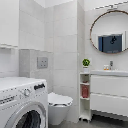 Apartment Stylish & Comfy Garbary With Parking By Renters Posen