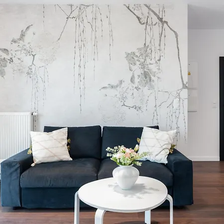 Apartment Stylish & Comfy Garbary With Parking By Renters Posen