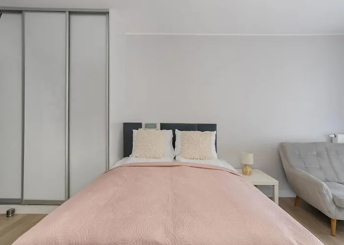 Appartement Stylish & Comfy Garbary With Parking By Renters Poznań