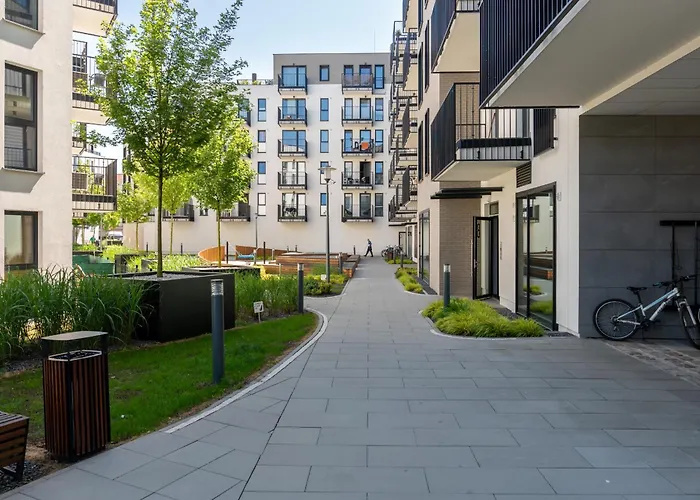 Stylish & Comfy Garbary With Parking By Renters Appartement