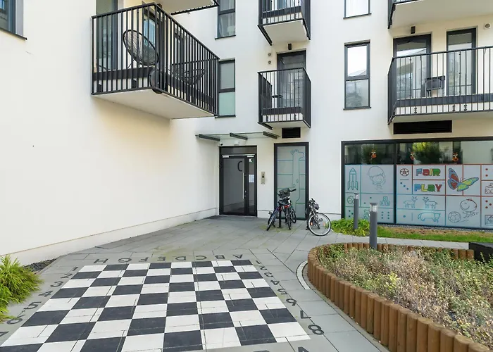 Stylish & Comfy Garbary With Parking By Renters Appartement